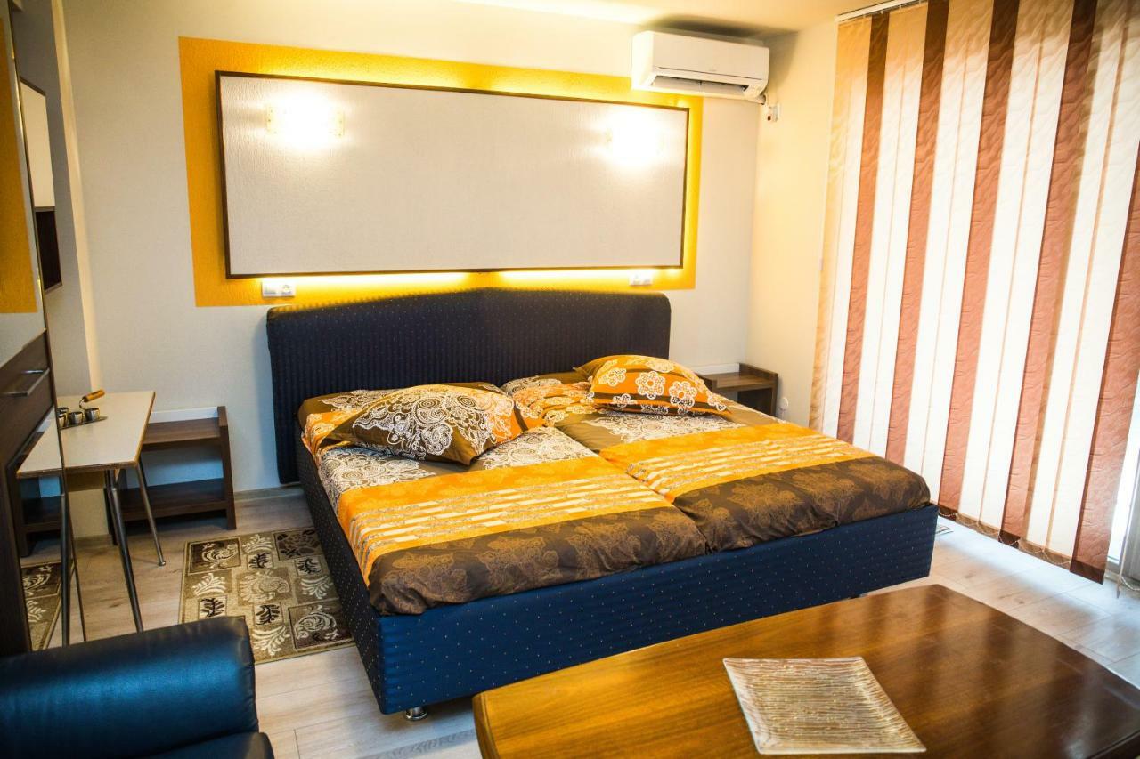 Apartament Calea Bucuresti Питешти Экстерьер фото